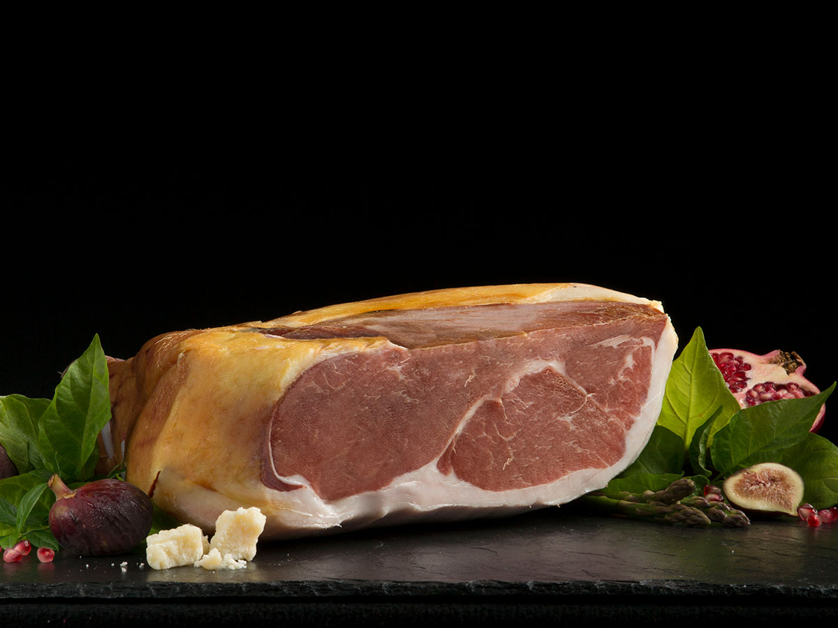 CURED PORK PROSCIUTTO DI PARMA BONELESS 
